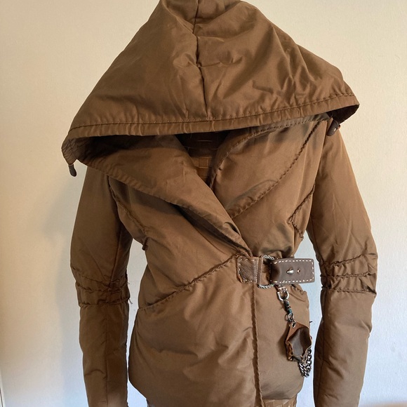 ESCADA HUGO Down Coat - Picture 2 of 13